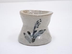 作家物　呉須草花文蓋置